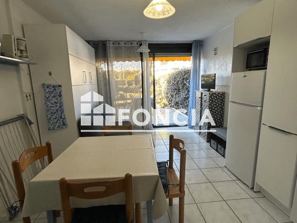 Location Studio meublé 23.6 m² - 80 RUE DES ANEMONES BAT I Le Grau Du Roi 30240