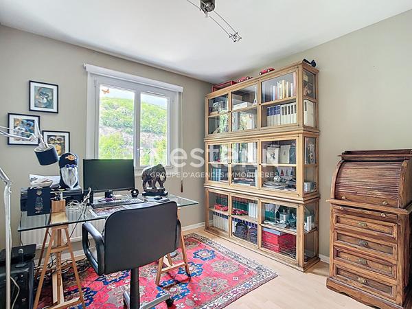 MAISON DE 145 M² ALBIGNY-SUR-SAÔNE AVEC 4 CHAMBRES AVEC JARDIN PAYSAGÉ ET VÉRANDA