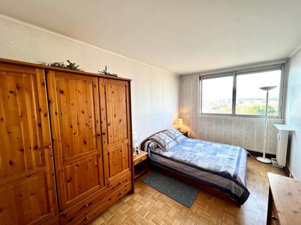 Le Blanc-Mesnil (93150) 2 Pièces avec parking, cave - futur métro