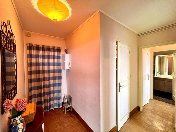 Le Blanc-Mesnil (93150) 2 Pièces avec parking, cave - futur métro