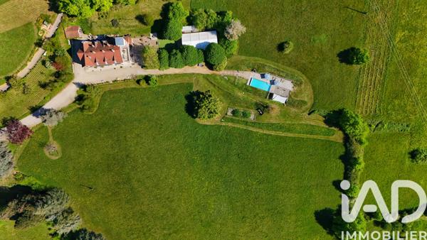 Maison à vendre 14 pièces 690 m² Ornacieux-Balbins