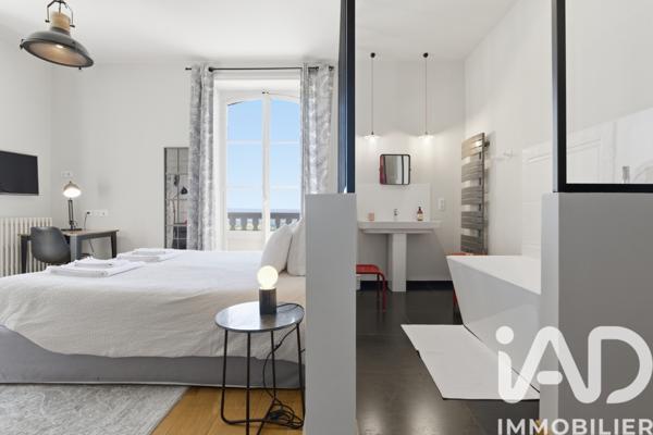 Maison à vendre 14 pièces 690 m² Ornacieux-Balbins