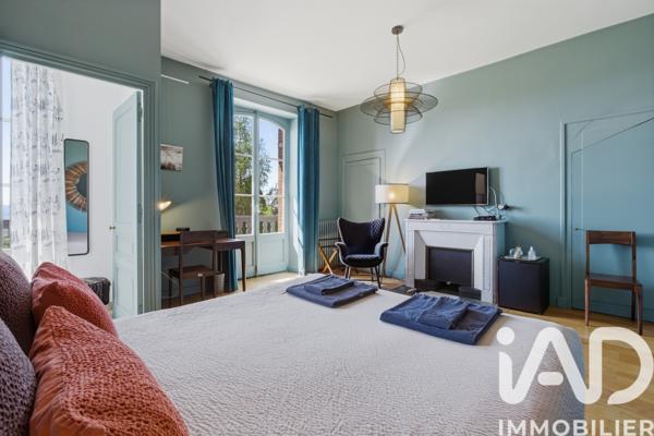 Maison à vendre 14 pièces 690 m² Ornacieux-Balbins