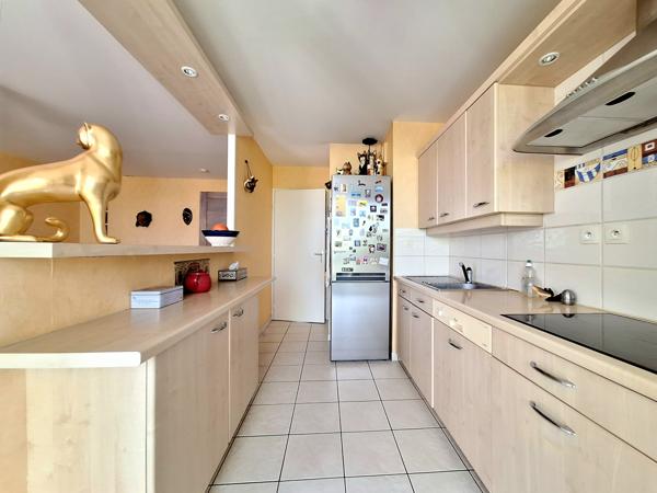 Appartement 3 pièce(s) 2 chambre(s) 69 m²