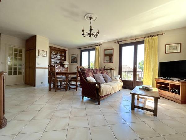 Vente / Maison et grand terrain