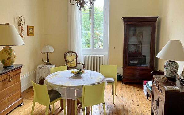 Maison à vendre    6 pièces •  Angoulême