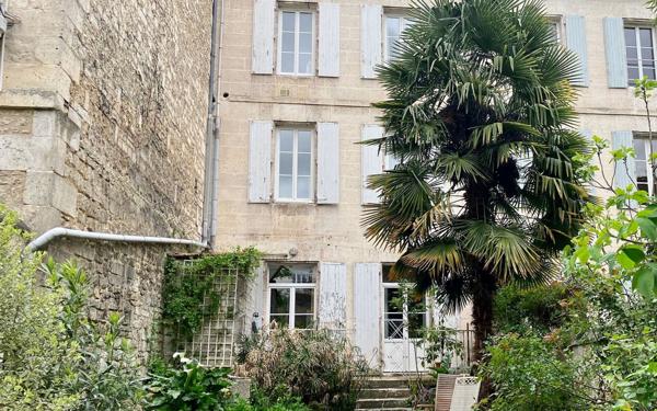 Maison à vendre    6 pièces •  Angoulême