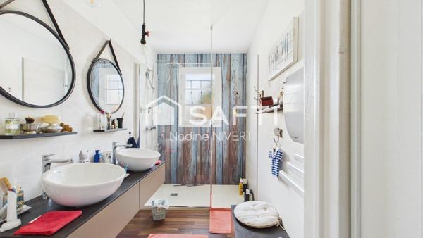 Maison plain-pied 155M2, 5 chambres, piscine, terrain 1000M2