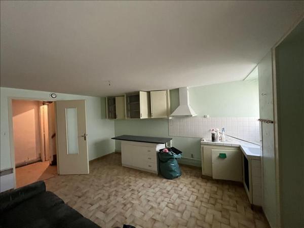 Maison à vendre |  Brioux-sur-Boutonne |  6 pièces | 149 m²