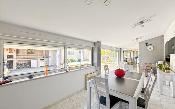 Maison à vendre    4 pièces •  Châteauneuf-les-Martigues