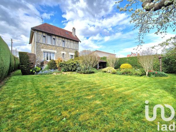 Maison de ville 5 pièces de 93 m² à Forges-les-Eaux (76440)