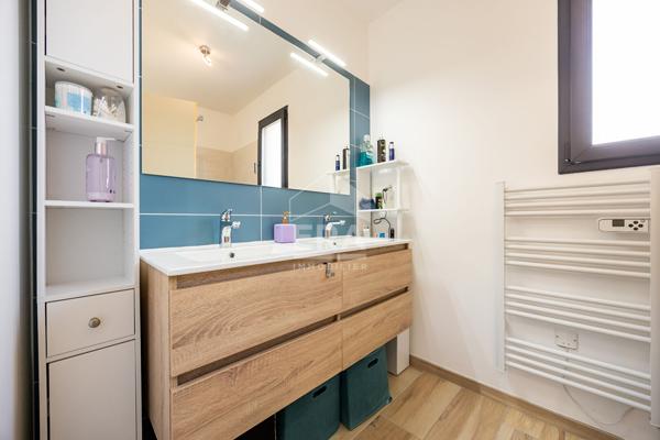 À vendre à Perpignan : Maison neuve 124 m2, 5 chambres avec garage et extérieurs