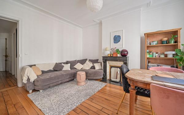Appartement à vendre    3 pièces • 58 m2 Paris 10