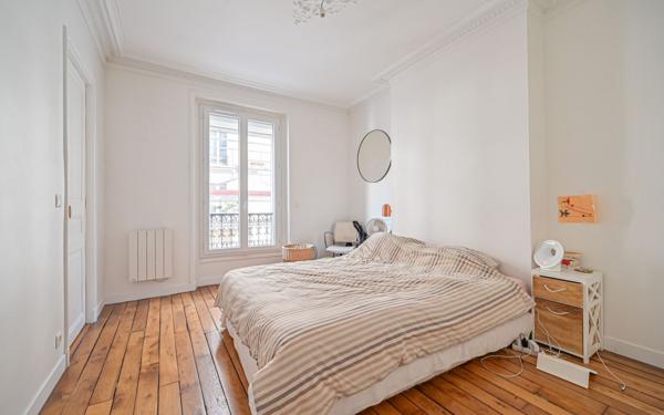Appartement à vendre    3 pièces • 58 m2 Paris 10