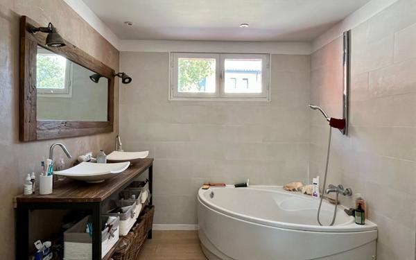 Maison à vendre    6 pièces •  Saint-Gély-du-Fesc