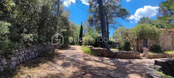 Propriete de 215 m²