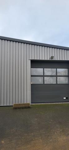 Local Commercial
        
        - 364 m² 606 400 € *