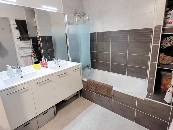 Appartement Duplex Aix En Provence 3 pièces 76.56 m2 et stationnement
