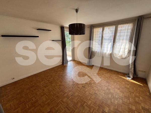 Location 3 Pieces 61 49000 Angers 23 1140 01 0077