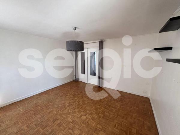 Location 3 Pieces 61 49000 Angers 23 1140 01 0077