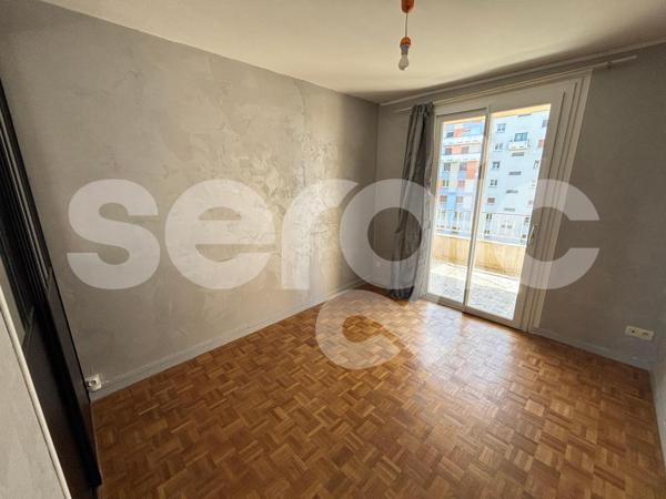 Location 3 Pieces 61 49000 Angers 23 1140 01 0077