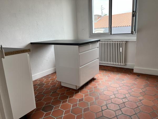 Grand appartement T3 lumineux