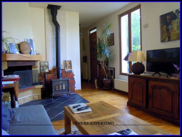 Asnières-sur-Oise (95270) Asnières sur OIse, plain pied de 57m² 3 pièces sur 644m² de terrain