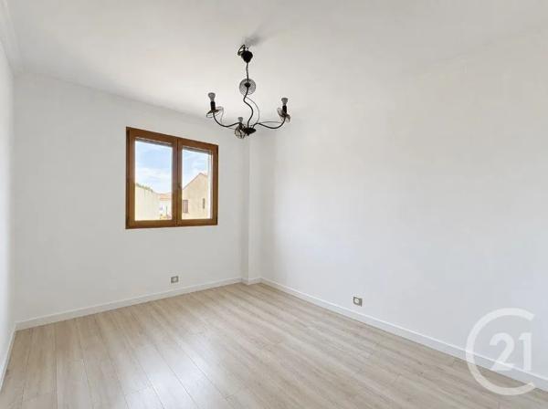 Maison à vendre  5 pièces - 117 m 2   VILLENEUVE LOUBET  - 06