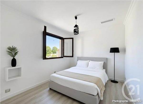Maison à vendre  5 pièces - 117 m 2   VILLENEUVE LOUBET  - 06