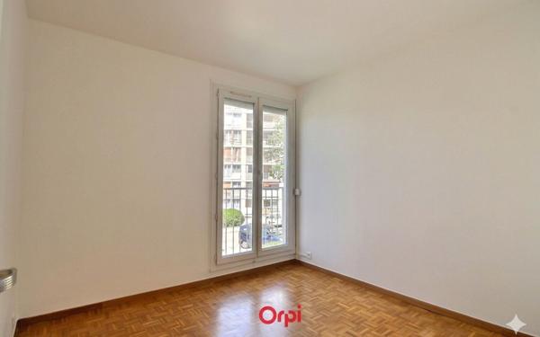 Appartement à vendre    4 pièces • 76,34 m2 Marseille 10