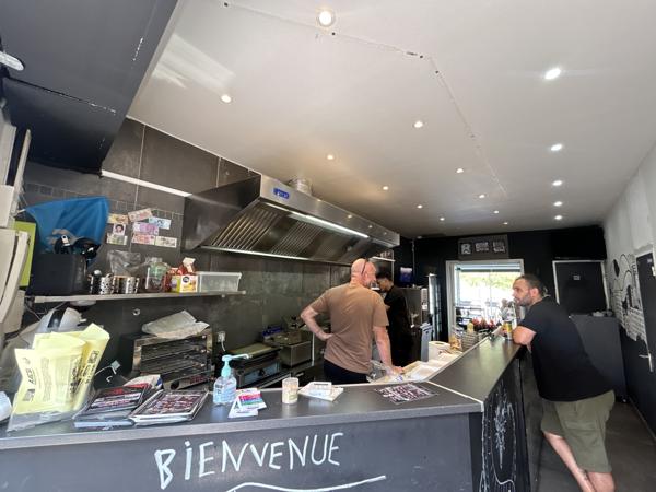 La Penne-sur-Huveaune (13821) Fond de commerce snack au cœur de la penne sur Huveaune MANDAT EXCLUSIF