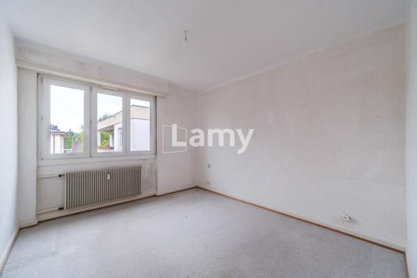 F3 avec balcon et garage quartier sud