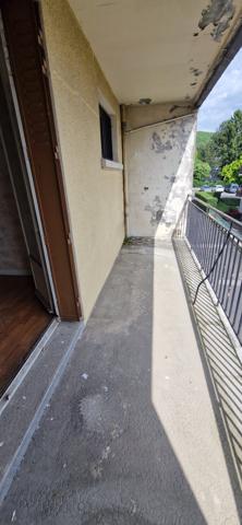Montjuzet – maison mitoyenne à rénover