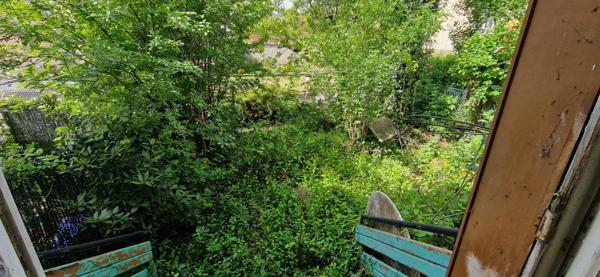 Montjuzet – maison mitoyenne à rénover