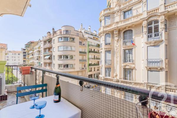 Appartement F2 à vendre  2 pièces - 66,65 m 2   NICE  - 06