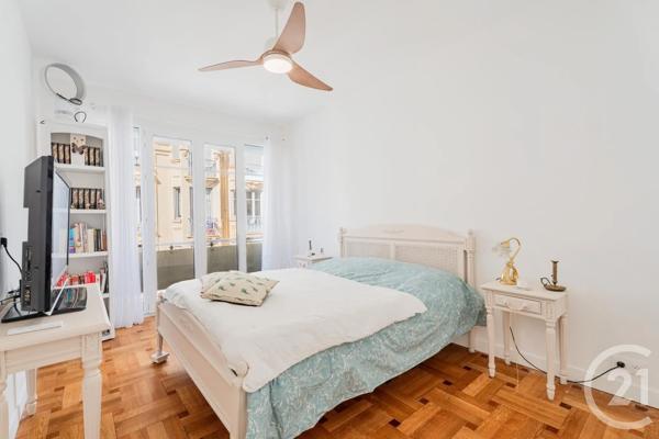 Appartement F2 à vendre  2 pièces - 66,65 m 2   NICE  - 06