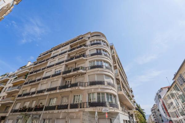 Appartement F2 à vendre  2 pièces - 66,65 m 2   NICE  - 06