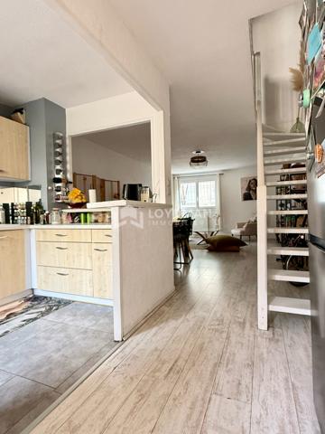 T3 69m2 en duplex avec place de stationnement