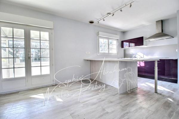 Ensemble immobilier composé de deux habitations avec sous-sol et terrain