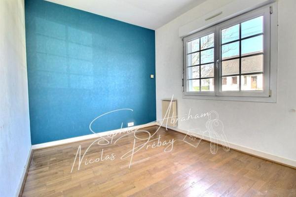 Ensemble immobilier composé de deux habitations avec sous-sol et terrain