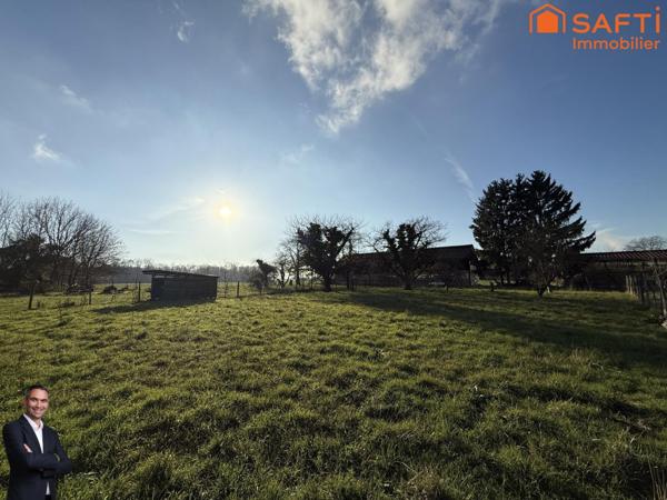 Superbe terrain constructible de 10,93 ares, libre de constructeur et hors lotissement !