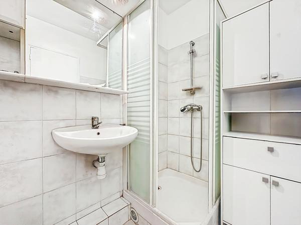 Appartement 2 pièces à Marseille 13013, lumineux, vue dégagée