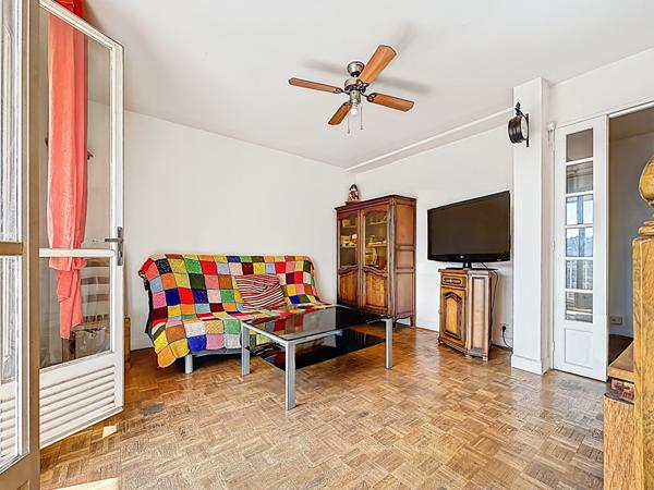 Appartement 2 pièces à Marseille 13013, lumineux, vue dégagée