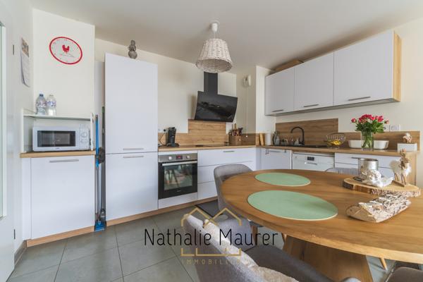 2 pièces en état neuf avec terrasse couverte et garage