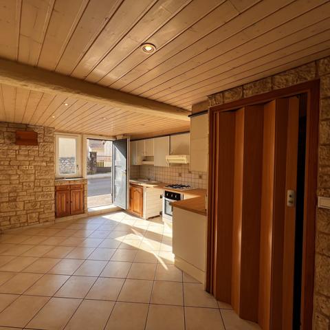 Maison
         4 pièces
        - 67 m² 159 000 € *