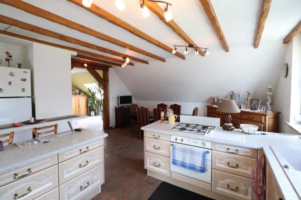 Grande maison 200m2 comprenant deux appartements, terrain 8,07 ares