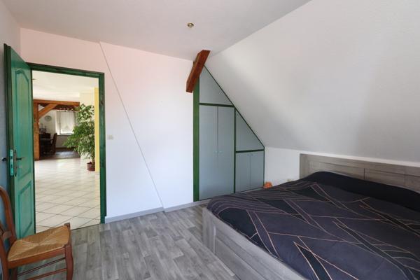 Grande maison 200m2 comprenant deux appartements, terrain 8,07 ares