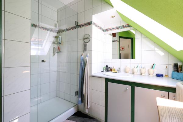 Grande maison 200m2 comprenant deux appartements, terrain 8,07 ares