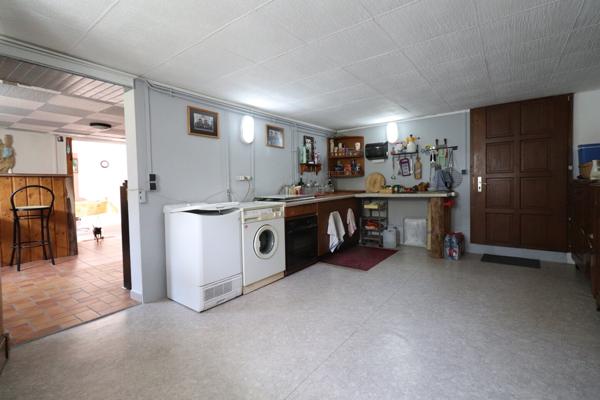 Grande maison 200m2 comprenant deux appartements, terrain 8,07 ares