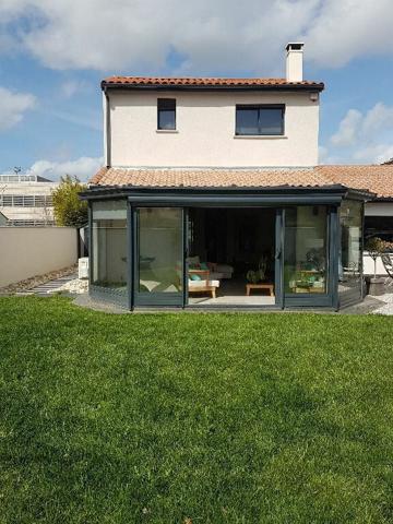 Maison à louer  3 pièces • 145,49 m2 Blagnac